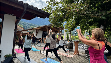 OHA-Yoga mit Margret im Bierol Biergarten